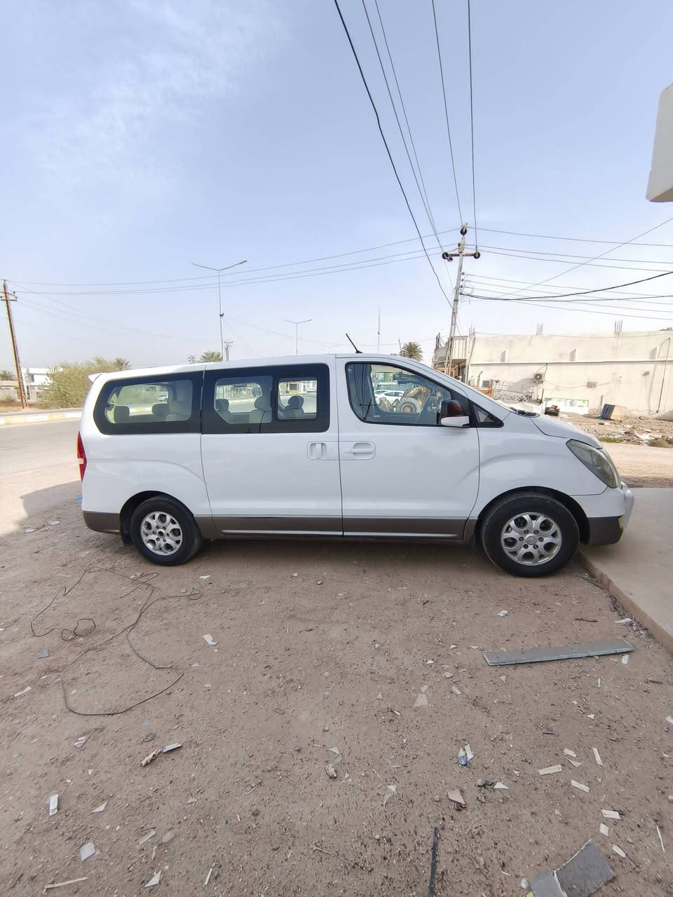 سلام عليكم للبيع ستاركس موديل 2014رقم قادسيه الأجنبي تتحول اب اي مرور عادي سياره بيه صبغ جاملغ خلفي ونص من باب سلايت فقط مشر عليهن وبارد بل ذيل مال جاملغ خلفي والباقي كفاله سياره حيل جديده وجاهز محرك كير صدر تبريد كله جديد فول مواصفات سياره السعر 160بيه مجال الاتصال ‏‪0790 330 9091‬‏ مكان سياره الانبار الرمادي
