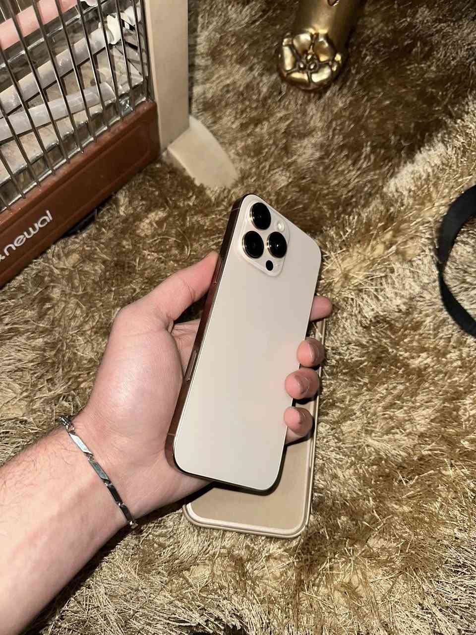 16برو ماكس
ذاكرة256
بطاريه94 عدد الدورات268
تك
الجهاز لوك أب معنى الكلمة استعمال بيت 
السعر1300 بي مجال شي قليل الرقم ***********
