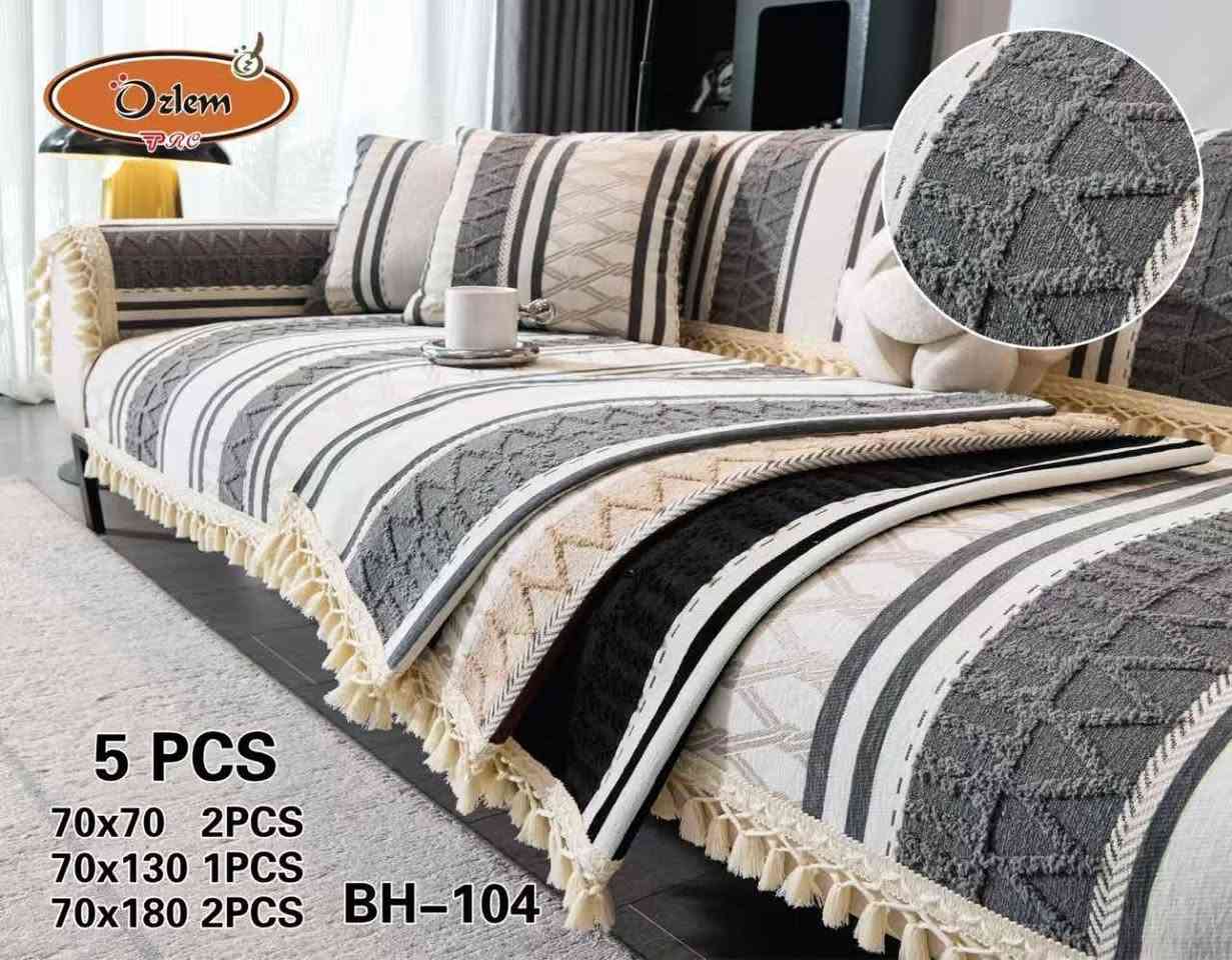 الجمال والاناقه يمنه بس 💯✅️
وصول مفرش تخم جاهز بوهيمي مقفل 
الضهر جلد محبب مانع انزلاق مانع عبور الماء  
السعر بلاش تخفيضات السعر 35.000 بس للحجز والاستفسار مراسلة الصفحة او الإتصال واتساب*********** او *********** 
توصيل لكل محافظات متوفر
