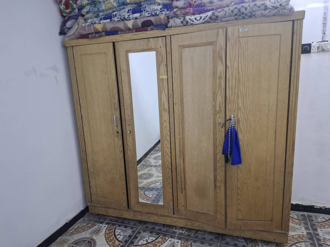 غراض للبيع ناصريه مركز 
كنتور خليجي 
سنك 
مبرده 
مكتبه ألمنيوم 
غساله 
تلفزيون انتيكه


**إذا كنت صاحب هذا الإعلان وتريد حذفه لأي سبب، رجاءا أرسل رسالة إلى الدعم الفني**