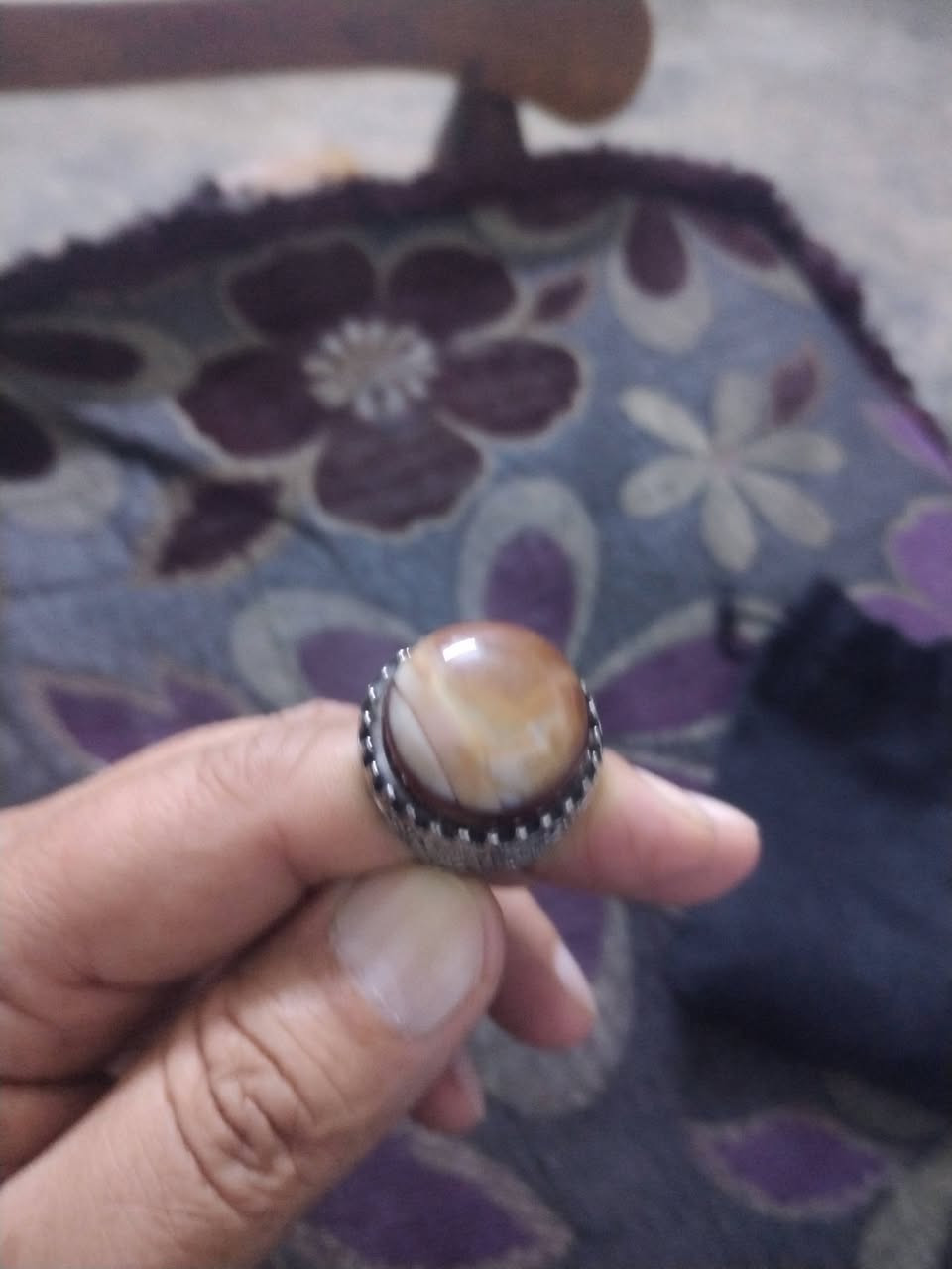 للبيع لاكن مو فضة لاكن الحجر قديم


**إذا كنت صاحب هذا الإعلان وتريد حذفه لأي سبب، رجاءا أرسل رسالة إلى الدعم الفني**