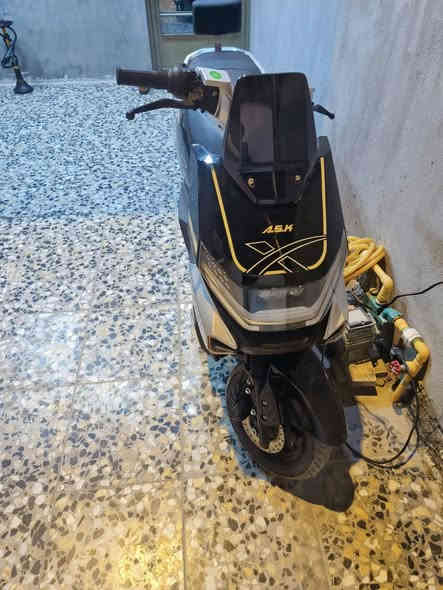 سلام عليكم دراجه شحن الشبح ملف
2000 ست بطاريات كبار دراجه جديده صار سبوعين من شتريته دراجه مابيه اي نقص مثل مشوف بل صوره دراجه موديل 2026 عنواني بغداد الكرخ البياع الاستفسار ***********💁🏻‍♂️✨
