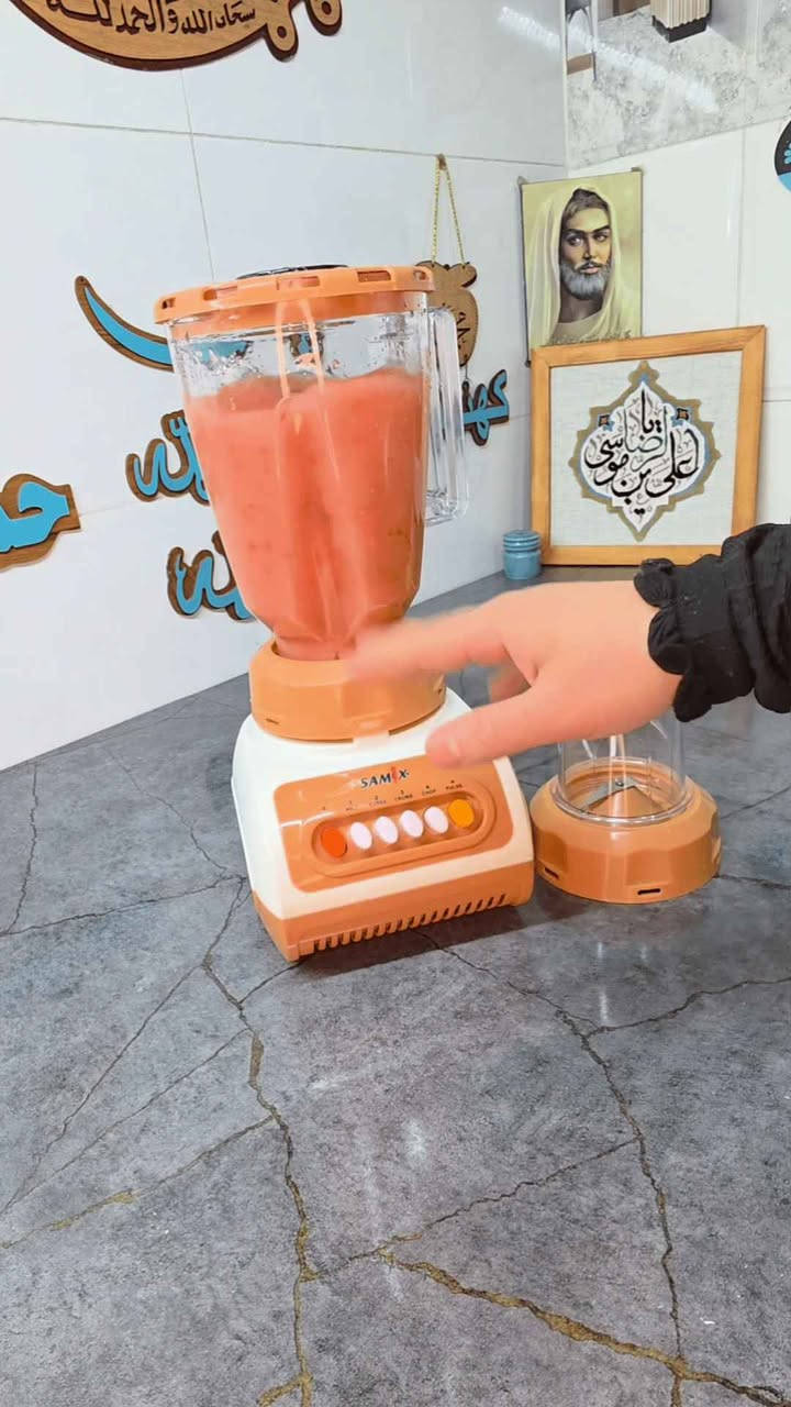 السعر 24 الف 

🥤 خلاط SAMIX SNK-999 – القوة والسهولة في مطبخك! ⚡

حوّل كل وصفة إلى تجربة لذيذة مع خلاط سامكس الذكي!

🔹 قوة خلط عالية لتنعيم الفواكه والمكسرات في ثوانٍ.

🔹 سعة 1.5 لتر تكفي لتحضير العصائر للعائلة كلها.

🔹 4 سرعات + وضع Pulse لتحكم مثالي في القوام.

🔹 مطحنة إضافية تطحن القهوة والبهارات بسهولة.

🔹 شفرات ستانلس ستيل حادة ومقاومة للصدأ.

🔹 تصميم أنيق، ثابت، وسهل التنظيف بعد كل استخدام.

💡 من العصائر والميلك شيك إلى طحن القهوة — جهاز واحد يغنيك عن الكل! بغداد, العراق


**إذا كنت صاحب هذا الإعلان وتريد حذفه لأي سبب، رجاءا أرسل رسالة إلى الدعم الفني**