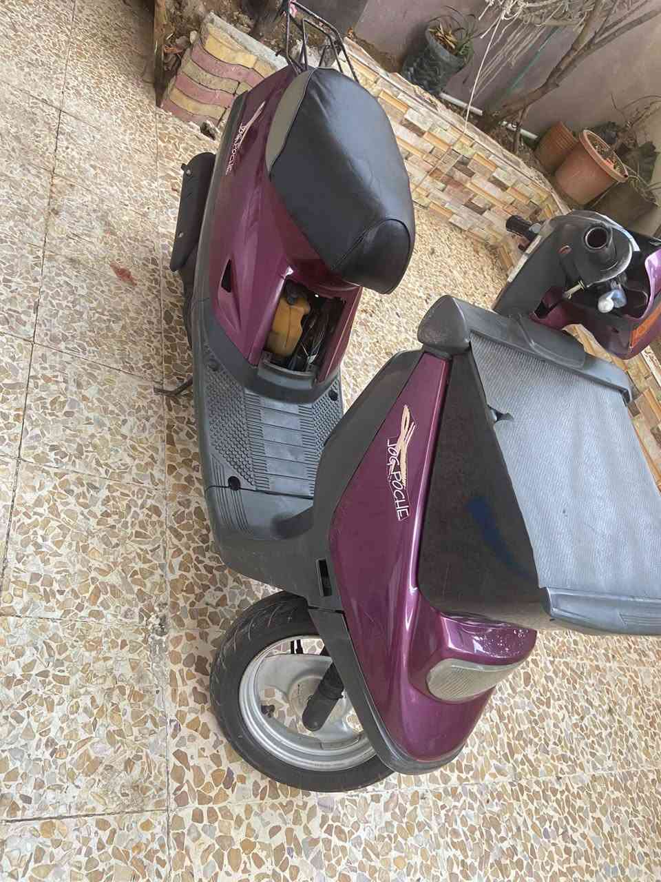 ماطور بزون للبيع مكينة مامفتوحة شرط شاصي شرط ماطور جديد وايرمنية شغالة سلف هورن لايتات بس يحتاج باتري تايرات جدد السعر 370 وبي مجال مكاني موصل ايسر الشراي يجي خاص ***********
