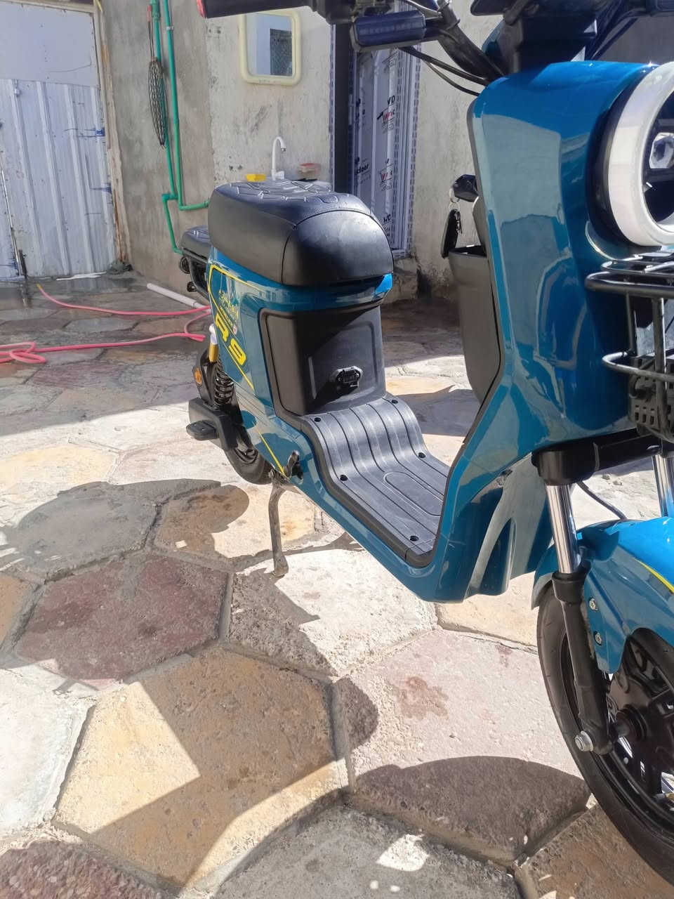 سلام عليكم دراجه شحن للبيع ار9 بطاريات لكبار 20 امبير 5 بطاريات مكاني بصره قبله سعره 400 موديل 2025


**إذا كنت صاحب هذا الإعلان وتريد حذفه لأي سبب، رجاءا أرسل رسالة إلى الدعم الفني**