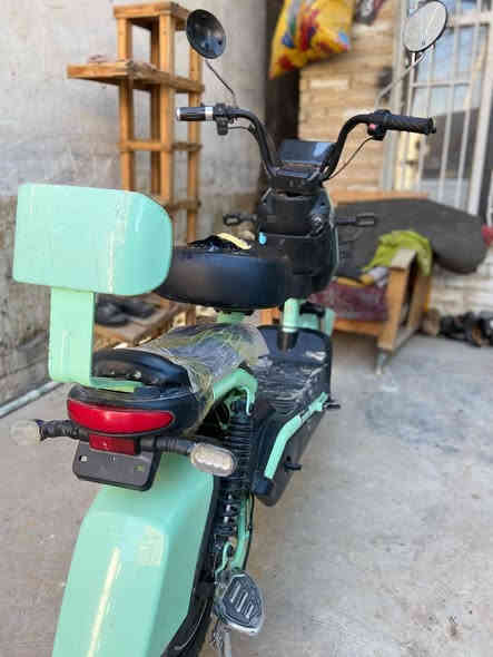 دراجه شحن موديل ٢٠٢٥ للبيع كلها شغاله بصمه  السعر ٢٢٥ وبيها مجال حله حي الأمام الاتصال ***********
