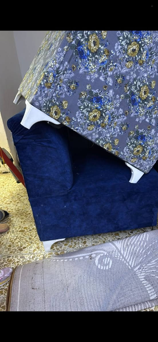 ديوان 10 مقاعدعراقي شغل اربيل نظيف كلش سبب بيع ضيق مكان سعره 325 وبي مجال مكاني الغزاليه *********** وتساب
