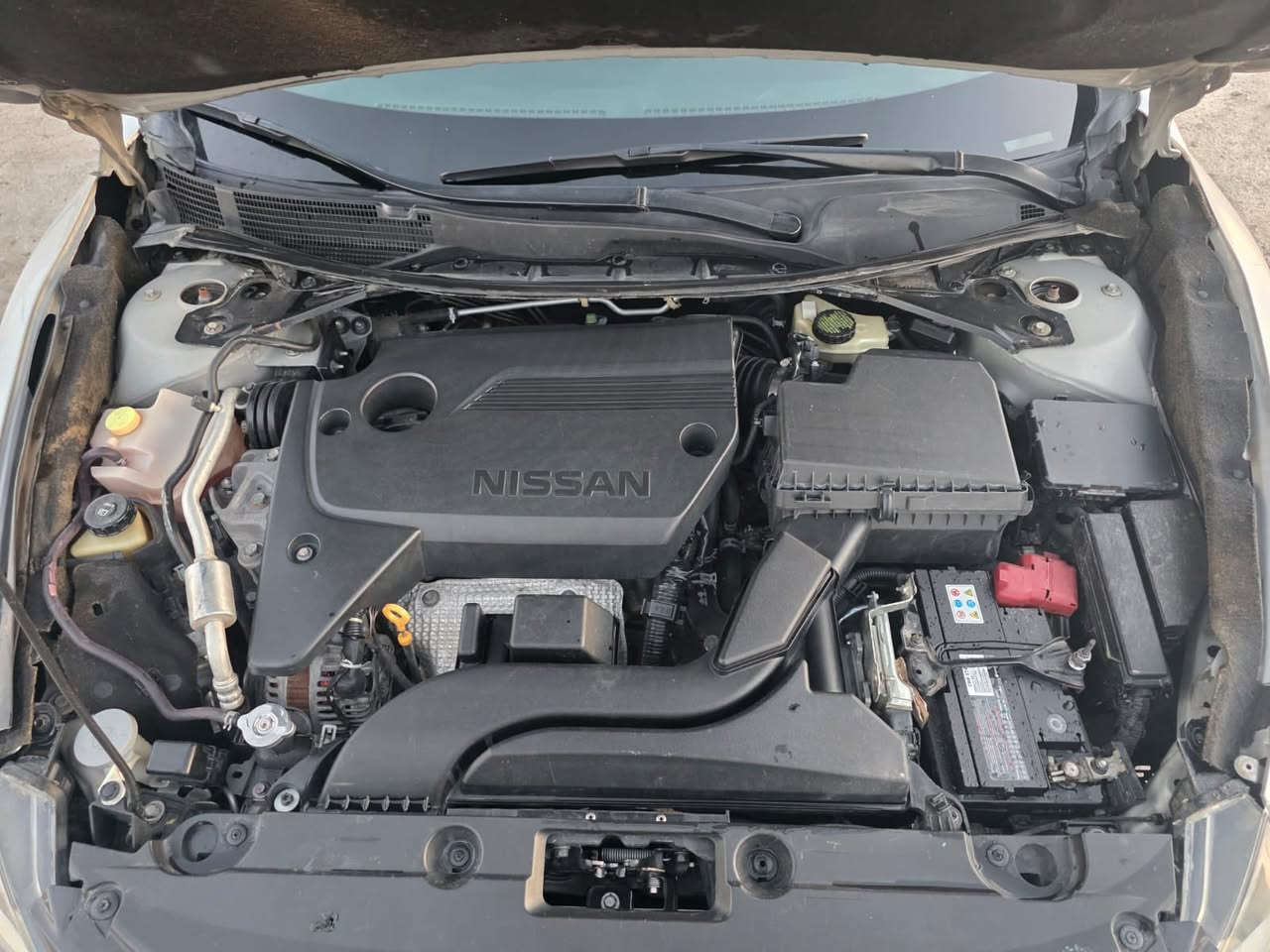 السلام عليكم 
للبيع 

التيما ٢٠١٧ موصفات sl لون سلفر

سيارة ضرر جاملغ ايمن تبديل وباب سكن صبغ والباقي كفالة بدون اي داخل 
ميكانيك كير محرك صدر كله مكفول اخو الجديد. 
ماشية 188 الف كيلو
تبريد قطعتين
كشنات جلد وهيتر
كشنات امامي كهرباء
استيرن هيتر
رادرات
نقاط عمياء
نظام ١١ سماعات بوزز
مراية تعتيم وبوصلة
سيارة مابيها اي مصرف
تايرات تخم 
هزة وسنوية جديد
السعر 135$ وبيها مجال


**إذا كنت صاحب هذا الإعلان وتريد حذفه لأي سبب، رجاءا أرسل رسالة إلى الدعم الفني**