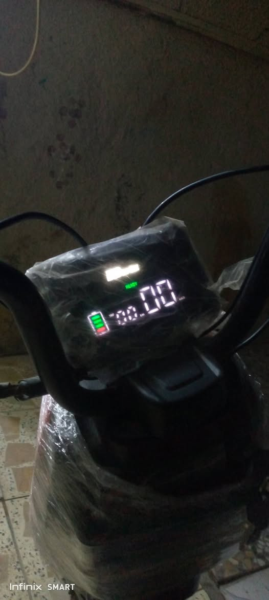 سلام عليكم  دراجة حجم 14 مكان بصره 
350 بيه مجال نضيفه لشراي يجي ***********
