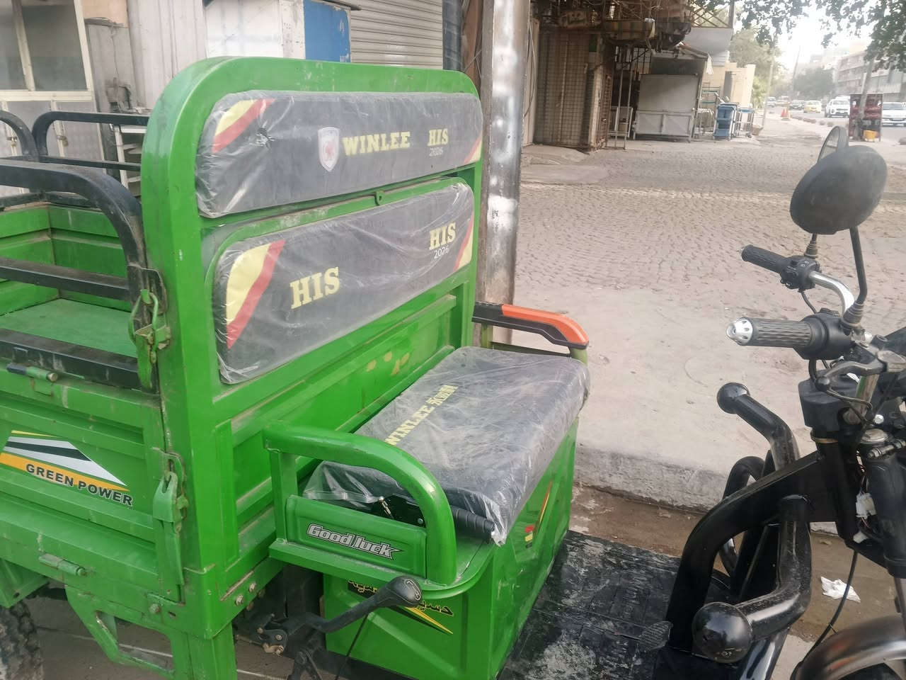 السلام عليكم ستوته للبيع حجم الجبيره موديل 24 كله شغاله كهرباءت بطاريات ممتاز تأيارت جوبلس لو كير ثقيل خفيف السعر ميلون أو ميه بيها مجال مكاني بغداد شارع النضال هذا رقمي ***********
