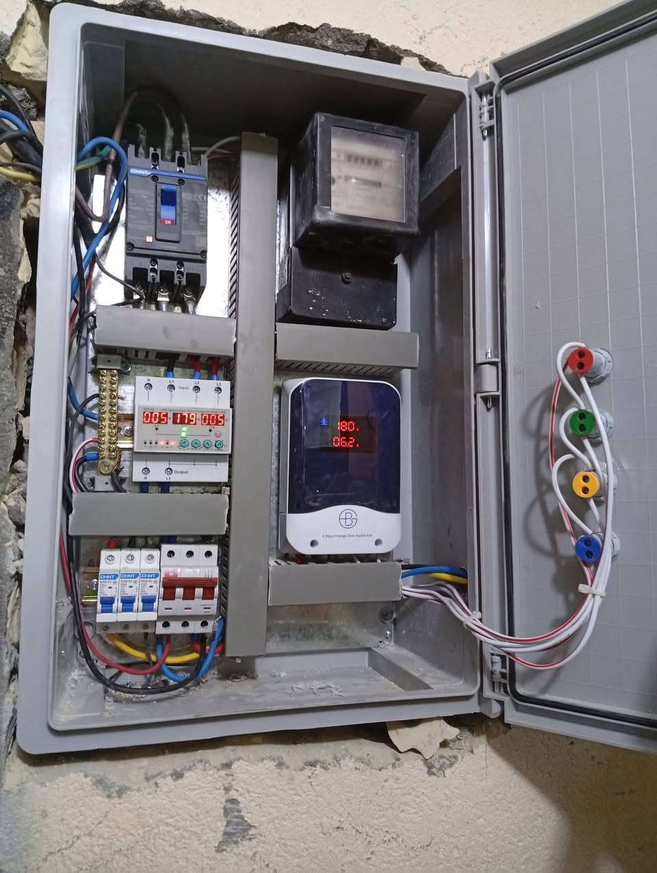 ورشة المهندس
للتأسيسات الكهربائية كافة
متوفر داخل وخارج منطقة البو عيثة وعرب جبور
وبأسعار مناسبة 
كل ماهو عليك تتصل وتجيك الورشة للباب 
مستعدون لعمل وصيانة البوردات حسب الطلب

***********
ابو محمد
متوفر واتساب
