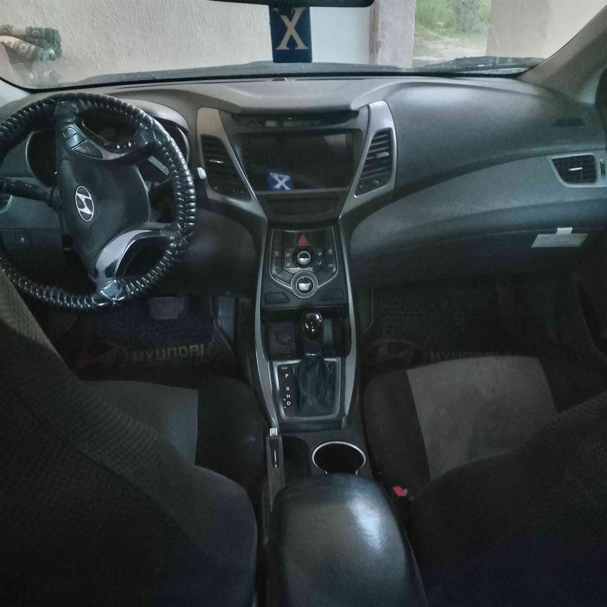 السلام عليكم
الانترا 2014
مكينه1800 دكشن عالي
كير ومكينه وتبريد خير من الله 
سنويه لل2027
مداور ثاني يوم
مكان السيارة كربلاء عون
السعر 105 وبيها مجال بسيط
***********
