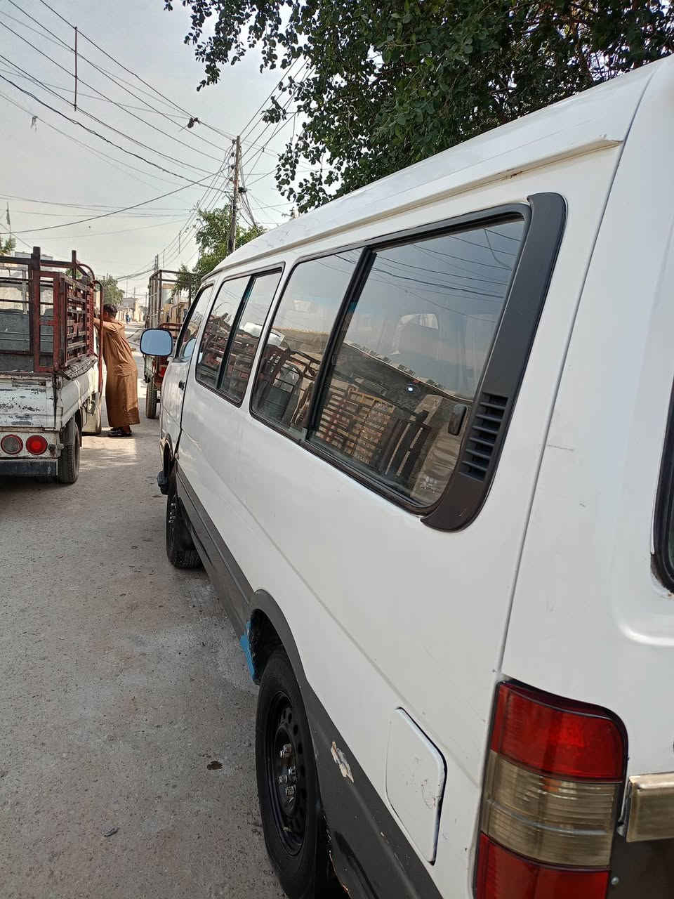 سلام عليكم سياره البيع كير مكينه خير من الله كاز 3000مطلوبه مليون ونص عل مشتري كهرباياتهه كلهه شغاله 14نفر السعر 20بيهه مجال الطيبين ***********مكاني بغداد الحسينه مال معامل قرب شارع سيد مطر
