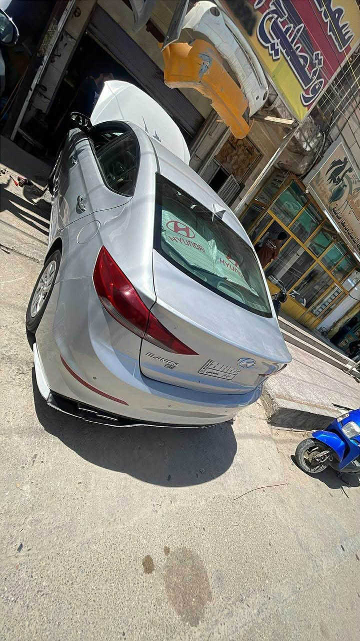 النترا Elntra17
وارد امريكي 

بيها بارد فقط بجاملغ الخلفي وجنطه الخلفيه بنيد جارد ومكينه مفتوحه معله الكازكت 2000 دوش 

شراي اتصل وبيك خير وتدلل حره بأسمي مداور ثاني يوم ||***********|| سعرها $105 

وبيها مجال مكاني ناصريه مركز 👋🏼

