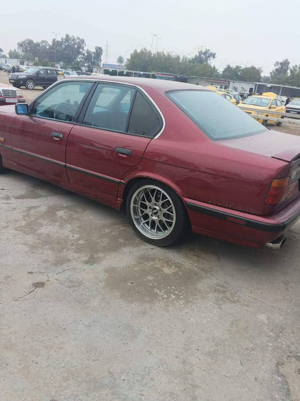 سلام عليكم للبيع بي ام 525اصل
مكينه وكير جدد رقم مميز بسمي اي نقص ما بيها
كامله مصبوغه جماليه مابيها لاضربه ولاخياس
سيارة جديده موديل 90 بيها ويل اصلي قرن الغزال
تبريد تدفئه سلايت كله شغال حته موبايل شغال 
سعر 75 و بيها مجال للشراي مكاني البياع 
***********
