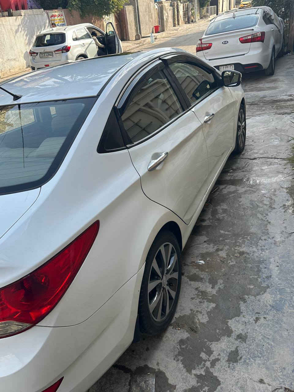 السلام عليكم ...
اكسنت خليجي 2015 قطرتين 1600
مكينه گير وضع الشركه داخل السياره كله ع وضع الشركه جديد تايرات جدد تبريد تدفئه صدر كله جديد .
مواصفات الاكسنت الفول بيهه تلحيضات صبغ بدون ضربه السياره رقم بغداد الدولي. العنوان/ الدوره 
السعر / 108 
***********
