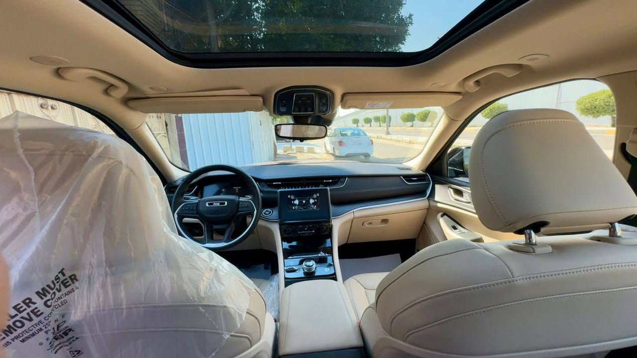 جيب لمتد ل سبعه راكب زيرو
 ماشيه 900 كيلو فقط موديل 2022
خليجي وكاله 
كشنات جلد تدفئه وتبريد و الكشنات الخلفية تدفئه و الستيرن تدفئه 
رادار امامي مانع اصطدام و تحديد مسار
نقطه عمياء كشنات خزن ميموري
بانوراما حساسات وكامرا خلفية  
سماعات الباين مع دمام
و باقي مواصفات ال لمتد
سياره جديده ومكفوله رقم سليمانية تحويل مباشر

 للاستفسار  ***********
