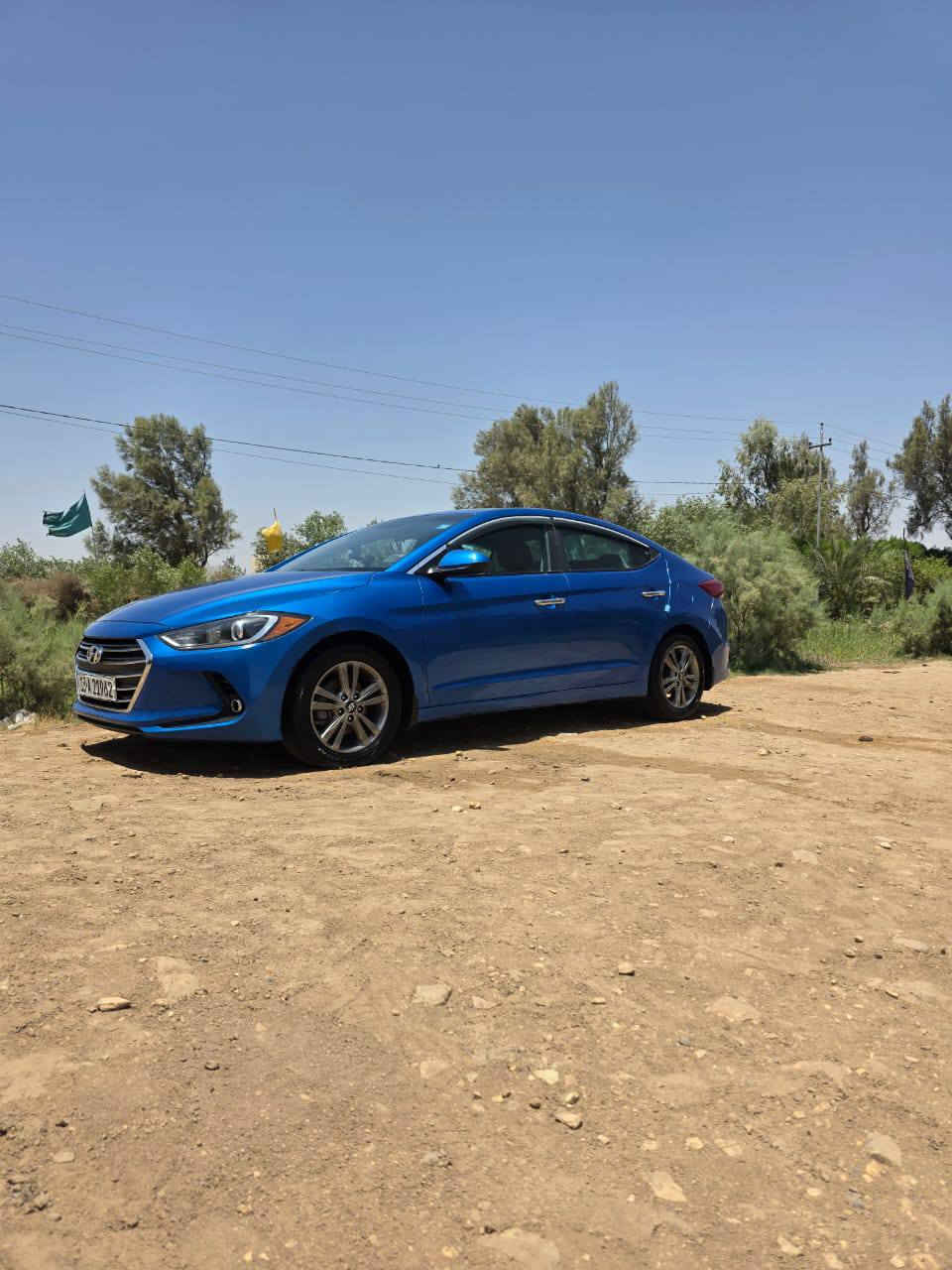 سلام عليكم الترا للبيع موديل 2017 وارد امريكي سياره جديد فول مواصفات  ماشيه 18الف رقم ميسان نكليزي وضربتها بدون رباك  مكينه 2000دوش السعر 125للتصال ***********
