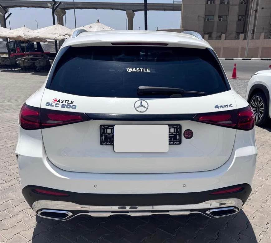 مرسيدس GLC 200 دفع روباعي 
موديل 2023 موصفات اوروبيه 
عداد ؛ 90,000 km صيانات توكيل 
جنوط مقاس 19 AMG 
يوجد حمايه كامله للعربيه Pro Sign 
كامله كل حاجه بفضل الله معاينه الشيخ ذايد 
للاستعلام فون او وتس مالك اول من زيرو وليست معرض
01009264998
01118846597 السادس من اكتوبر, الجيزة


**إذا كنت صاحب هذا الإعلان وتريد حذفه لأي سبب، رجاءا أرسل رسالة إلى الدعم الفني**