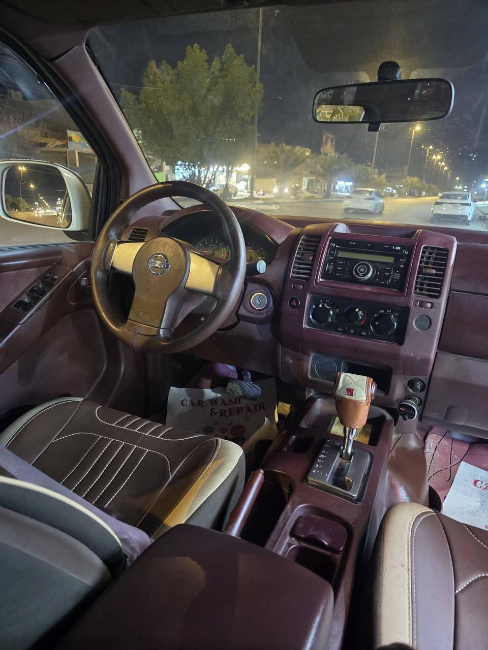 سلام عليكم
نيسان نيفاره 2013 اوتوماتيك سياره جاهزه مابيه نقص   السعر120 مكاني النجف  للتواصل ***********
