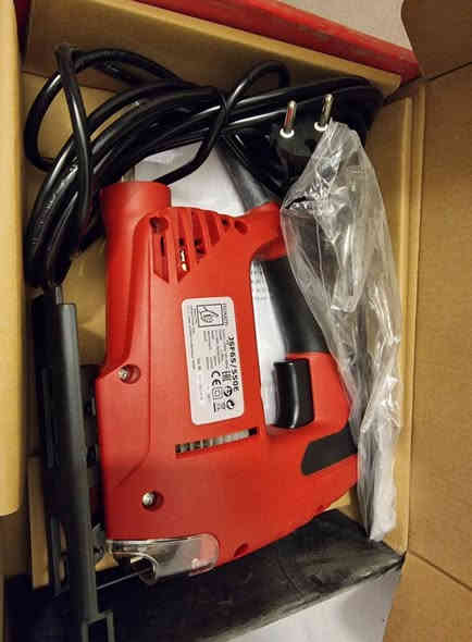 💥 منشار الأركت FELISATTI JSF65/550E: الدقة والقوة! 💥
​1. قوة الأداء: محرك 550 واط يضمن قطعاً فعالاً وسريعاً للخشب (حتى 65 ملم) والمعادن.
2. تحكم تام: مزود بقرص للتحكم في السرعة لتوفير الدقة المطلوبة لكل مادة.
3. صناعة أوروبية: جودة ومتانة عالية من علامة FELISATTI.
4. استخدام متعدد: مثالي لقص المنحنيات والأشكال الدائرية في مشاريع النجارة والديكور.
5. جهز ورشتك: ابدأ مشاريعك باحترافية اليوم!
​📞 للاستفسار والطلب:
​مراسلة الصفحة مباشرةً.
​واتساب: ***********
​🚚 خدمة التوصيل متاحة لـ بغداد وجميع المحافظات!
​💰 السعر: 55,000 دينار عراقي فقط!
