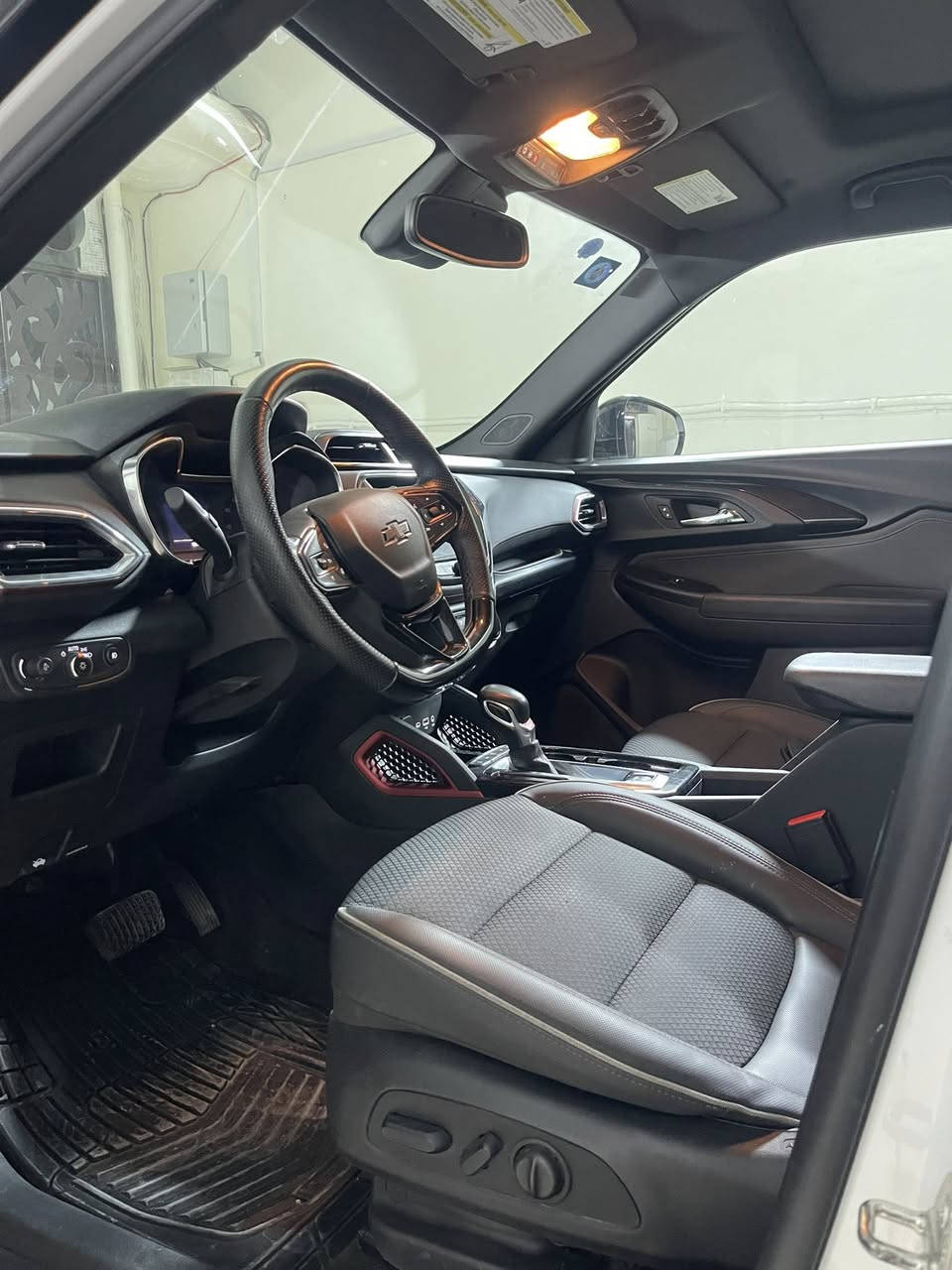 تريل بلايزر 2023 ار اس  تو كلر
للبيع  او مراوس 
رقم بغداد ترقيم جديد
ماشيه 18 الف ميل 
فول مواصفات  
داخل كشنات جلد مطرز احمر وعليه ختم RS 
ويل كبير
رادارات جانبيه 
بجم ليد 
محرج تايب سي فاست جارج 
مخرج usb
كشنات تدفئه 
شاشه كبيره 
بك لايت ليد
ريد لاين السياره 
تحديد مسار
نقطه عمياء 
تشغيل عن بعد 
دركه دي 
تدفئه ستيرن 
سستم صوت 
كشنات كهرباء 
انظمة قياده سبورت مود وعادي وثلجي
اوتو ستارت 
كروس سرعه
الحادث  مثل ماموضح بالصور 
صندوك مبدل ومصبوغ  وجاملغ يسرا   مصبوغ واشويه من تكمه مصبوغه 
ايرباك برده  
مكان السياره بغداد النهضه  
للتواصل على الرقم بي واتساب 
***********
