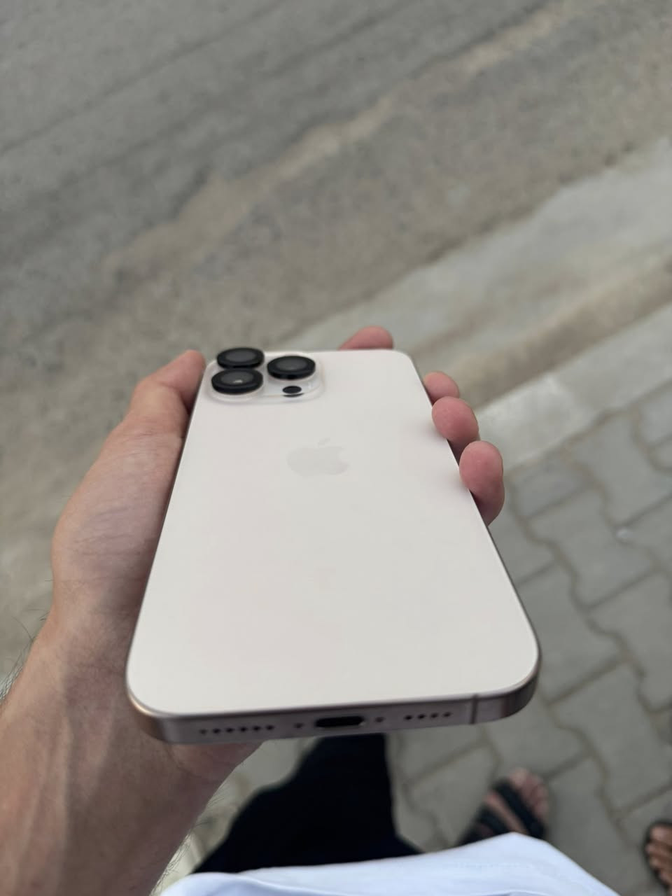 آيفون 16 برو ماكس ذاكرة 512 بطارية 91 بلادي ماستر كارتونة وكيبل غراضة كامل مكاني بغداد ***********
متواجد واتساب واتصال

