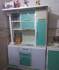 كاونتر ٣ قطع سنك مرمر نظيف جدا ٢٦٠ الف مكاني بلديات ٠٧٧١١١٢٣١٥٨