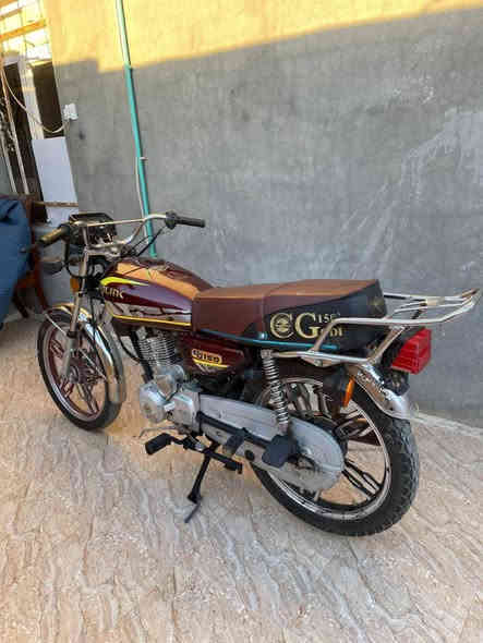 السلام عليكم                       *********** 

للبيع سيفان موديل 20 درجه كفاله عامه من كلشي 
مكينه مكفوله كهربائيات شغاله اوراق اصولي 
مكان ديالئ الخالص الشراي يتصل
