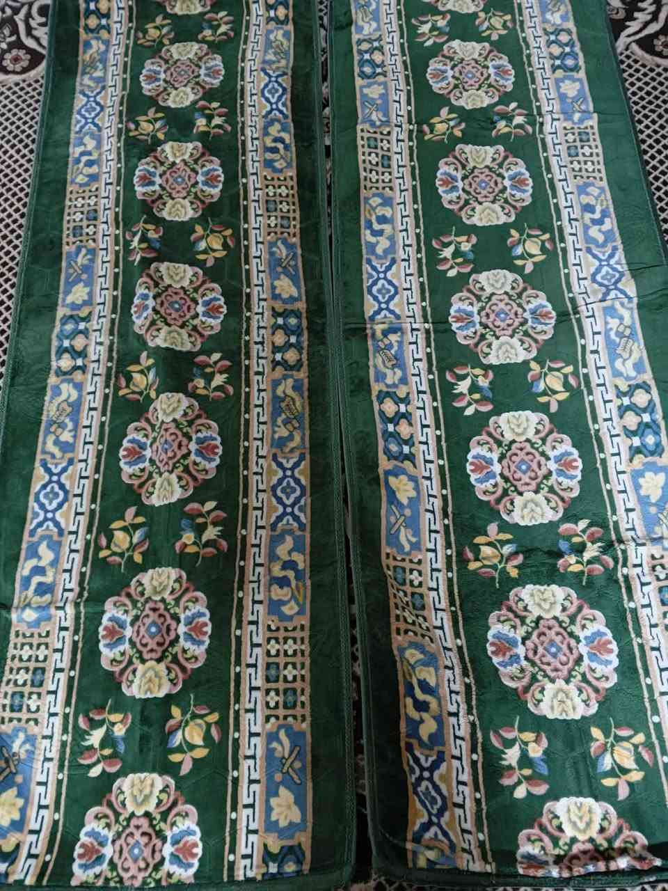 محفوره هيا ومدتها ٢ السعر ٢٠ الف 
قياس المحفوره ٢في٣ والمدات قياس الوحده مترين


**إذا كنت صاحب هذا الإعلان وتريد حذفه لأي سبب، رجاءا أرسل رسالة إلى الدعم الفني**