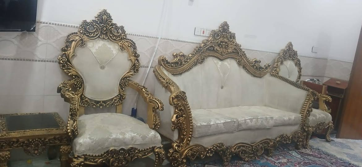 تخم زان
سعر450 قفل
مكان بغداد شعله
***********‬‏
