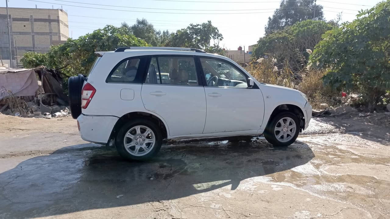 السلام عليكم شيري تيكو موديل ١٣ للسياره مثل مابلصوره متعوبه بس تمشي أمر مداور ثاني يوم حداديه بيه درايمات جبن قواعد
كهربائيات جاهزه محرك وكير جاهز فقط حداديه وكشر تلحيضات 
السعر ٤٠محافظة النجف الأشرف 
رقم الهاتف 
***********
