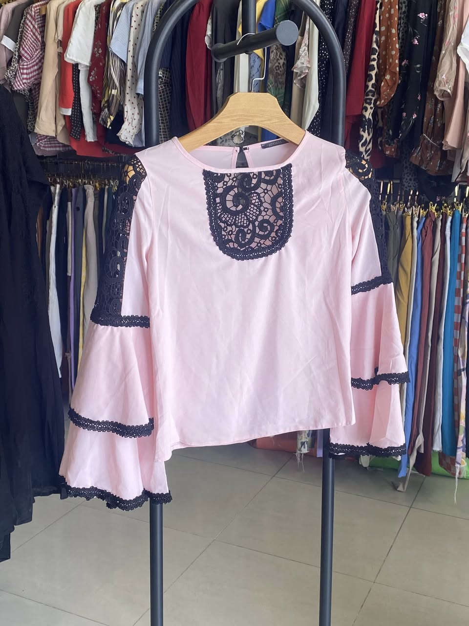 نموذج من كسر اليوم قميص نسائي (غير مستخدم) وجبة جديدة ❤️ الفرع الاول


**إذا كنت صاحب هذا الإعلان وتريد حذفه لأي سبب، رجاءا أرسل رسالة إلى الدعم الفني**