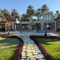 تتوفر حجوزات طيلة أيام الأسبوع يتوفر مسبح حار للحجز والاستفسار واتساب ...