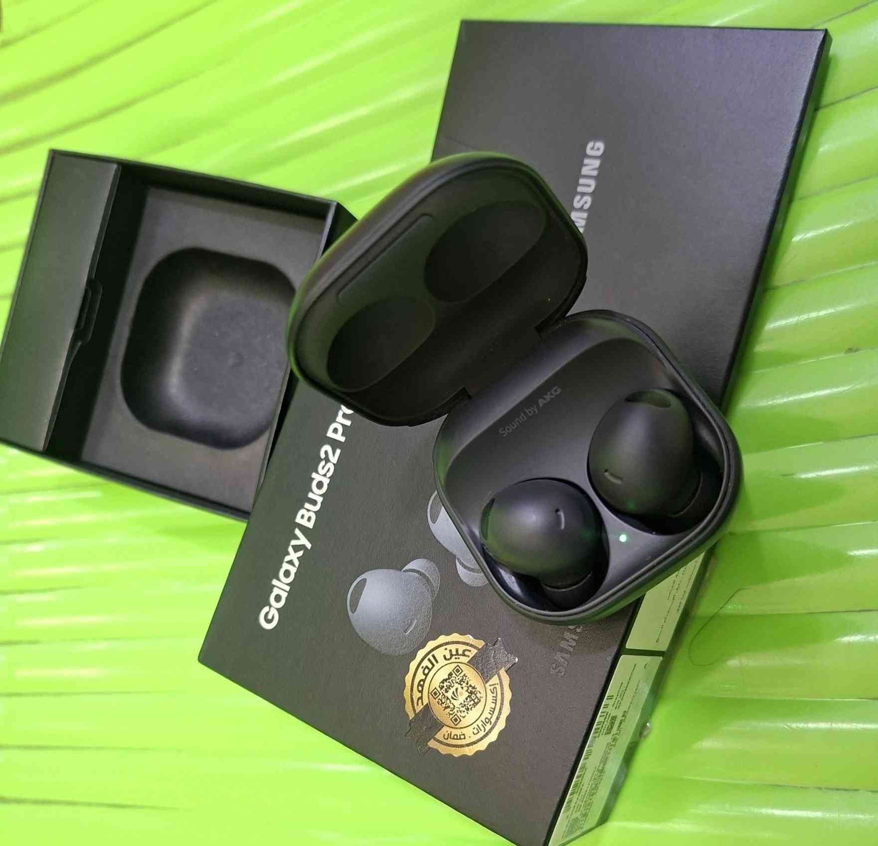سماعة سامسونج
Galaxy Buds2 Pro
ضمان وكالة عين الفهد
استخدام قليل جديدة
كامل ملحقات
السعر 90  ألف
بغداد حي أور
***********
