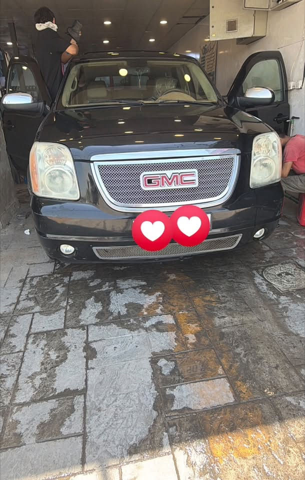 عندي يوكن خليجي للبيع السيارة كلش جديدة لون اسود فول داخل بيجي كلش نظيف مكينة كير اكسل تخم تاير باتري دهن كلة جديد فتحة شاشة بالقمارة جنطة كهرباء اشاير بالمري ومري شفط كشنات ميموري وتبريد وتدفئة سعر 55 وبيهة مجال مكاني بغداد وبالعافية على الياخذهة جديدة امانة الله
***********
