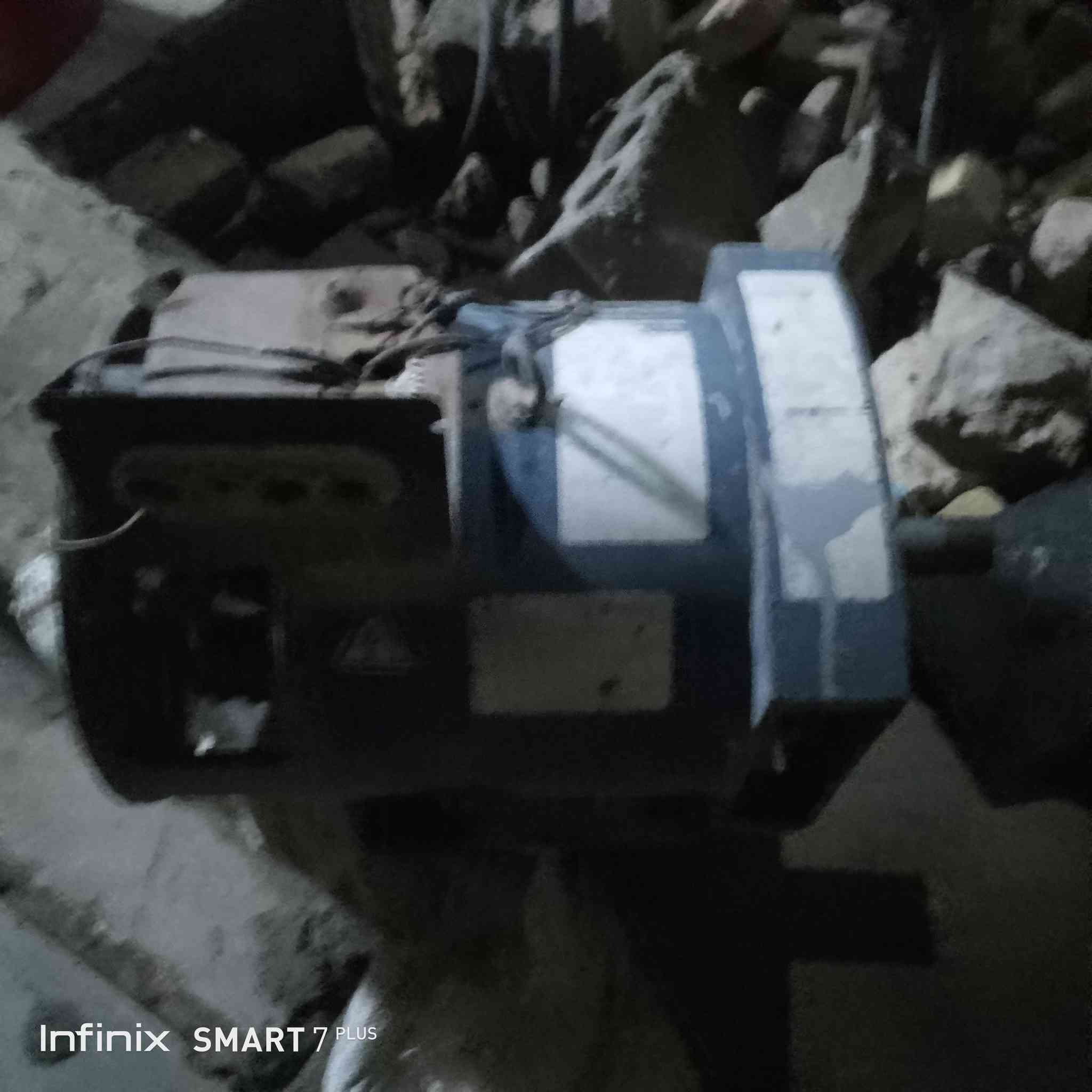 للبيع راس توليد 12ونص كيفي العنوان الديوانية غماس الرقم ***********
