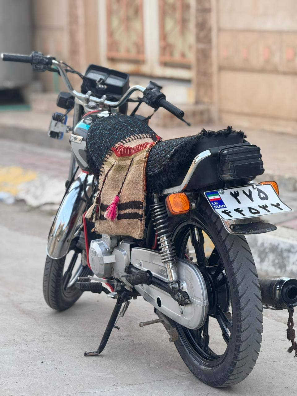 سلام وعليكم دراجه مكز موديل 21 كلشي بشرط دراجه مابي اي نقص كهربائيات كله شغال نكره سلف  سعر 625 بي مجال قليللل ***********
