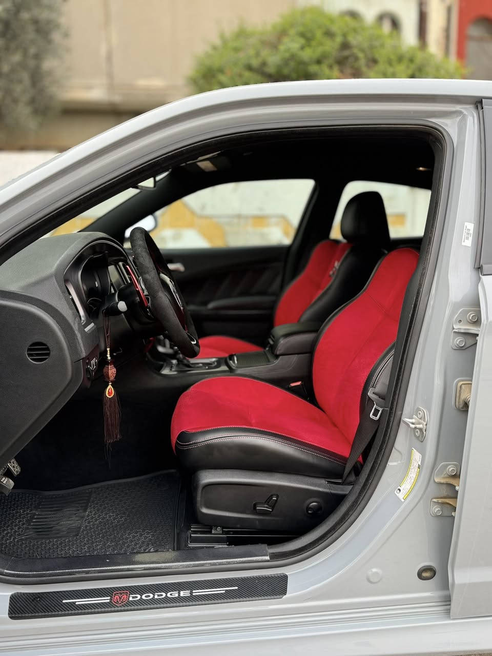 ‏Dodge Charger RT :للبيع -
2022 - بلاك توب سوبر تراك لون سموك مميز✅

استخدام شخصي، وكلشي ما مفتوح بيها وع الفحص *

• الممشى: 30 مايل فقط

• الصبغ: جاملغ وبنيد - بدون

• تحويل: رقم بغداد سنويه ب أسمي

تحويل ثاني يوم

+ المواصفات:

• دخول ذكي بصمات ابواب وصندوق

• ⁠كشن كهرباء

• ⁠تبريد قطعتين وبصمه وكامرا 

• ⁠شاشة 20 إنش الكبيره  كار بلي 📳

‏    •سستم صوت Alpine•

   ويل هلكات من امريكا😈

• تحكم ستيرنك جهتين

• تحديد مسار + كروز كونترول

• شفتات ستيرنك 🏎️🏁

• وضعيات قيادة: سوبر تراك + سبورت

• مراية وسطية عاكسة

• مرايات جانبية هيتر

• داخلية كنتارا أحمر + جلد

• حساسات خلفية

السيارة ستوك كير ومكينه وكلشي بيها على وضع

الشركه بدون اي برمجة او

استعراض او تعديل او اضافات

•بياع شراي لتخابرني جناي تشلع عيوني 
السعر اكتب رقم 1 يجيك خاص

للاستفسار 📞☎️ ***********
