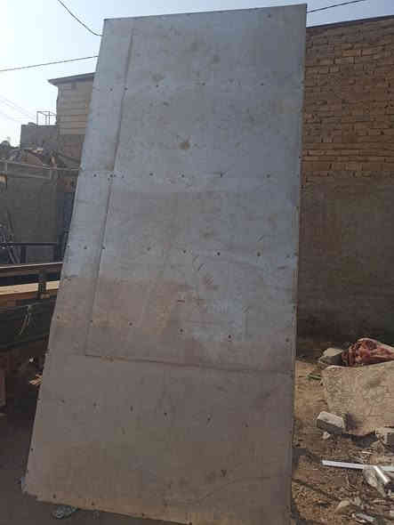 سلام عليكم محجر وتختات للبيع المحجر ب40 هذا رقمي ***********
