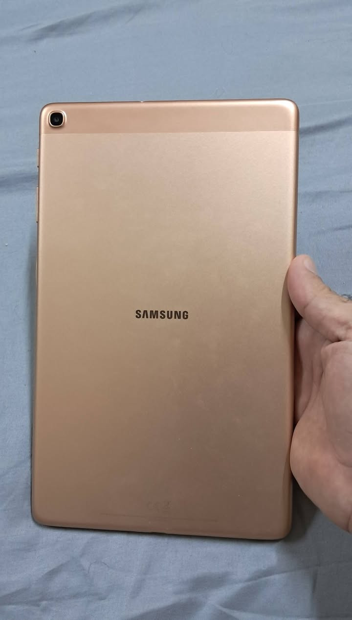 السلام عليكم مكلف بلنشر
تاب سامسونك A7 ذاكرة داخليه 32 يستقبل رام خارجي
نظافة 100/100 
غراضه كامله مكاني البياع
 سعره 150 شكرا للجميع


**إذا كنت صاحب هذا الإعلان وتريد حذفه لأي سبب، رجاءا أرسل رسالة إلى الدعم الفني**