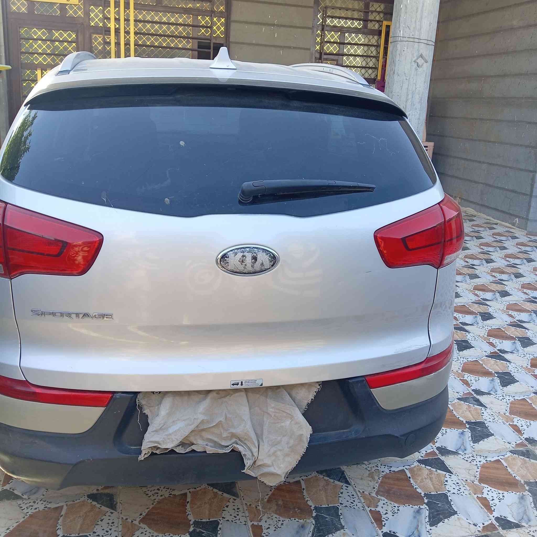 سلام عليكم سبورتج للبيع موديل 2015 حادث امريكه جاملغ وشويه من ل بنيد 
محرك 2400 GDi
مواصفات نص فول

1_فوريل

2_مانع انزلاق

3_مانع انحدار

4_رقم بغداد

5_نظام ECOمال اقتصاد

6_تخم تايرات جدد

7_تبريد ثلج

8_ دوشمه جديده

9_ماشيه 118 ألف

10_ سياره خير من الله مال جناي

التفاصيل أكثر اتصال على رقم *********** السعر خاص
