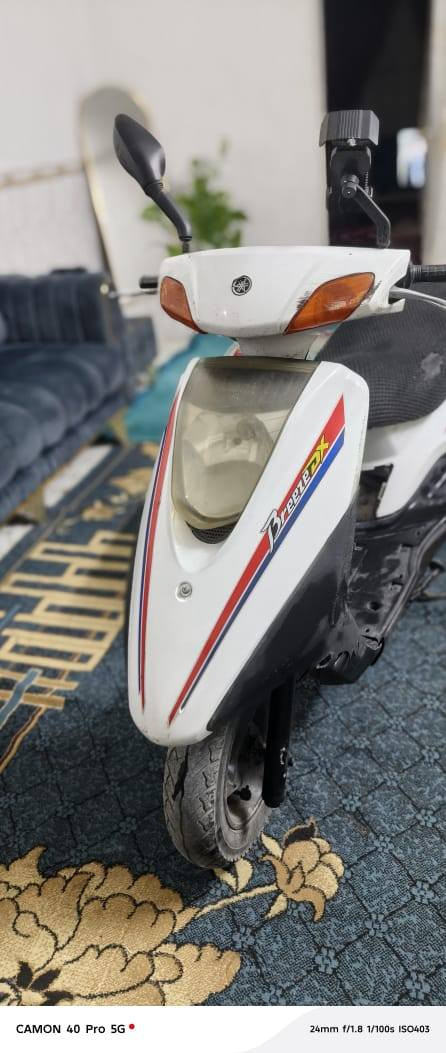 سلام عليكم دراجه بريز أخت الرمبه فول نضافه نص نكره ونص هندر دراجه مفوله... أوراق كامله..... العنوان بغداد البياع الرقم ***********
