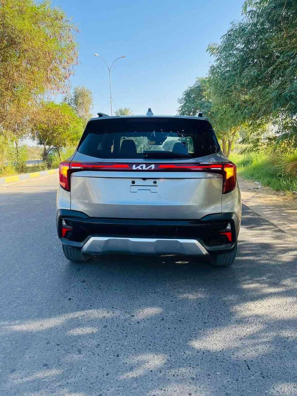 السلام عليكم
للبيع كيا سليتوس موديل 2024

محرك 2000 دوش

ماشيه ٥٧ ميل 

ضربته خفيفة بارد بلجاملغ الأيمن بارد فقط بدون فتح بدون صبغ 

 بدون ايرباك جميع الاربكات سليمه 

فول مواصفات عدا الفتحة

داخل لون مميز

قطعتين تبريد

اضاءة داخلية

بصمة

كشنات جلد

تدفئة كشنات

وباقي المواصفات المعروفة

بدون رقم منفيس بسمي 

السيارة كاملة وجاهزة

السعر ١٦٠ وبيها مجال 

للاستفسار الاتصال المكان حله قرب سيطره الآثار 

***********
