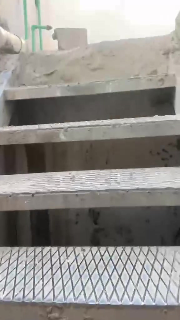 بيت للايجار زعفرانيه السده الفرع المجاور حسينية المصطفى ***********
