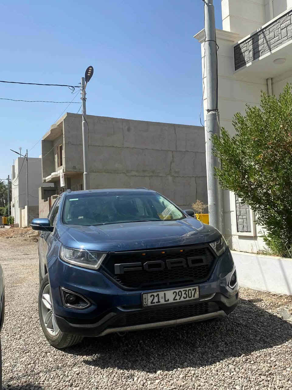 فورد ايدج موديل 18 مواصفات sel تحكمات ستيرن محرك 6 بستم 3500 المرغوب وليس توربو تخم تاير جديد كشنات كهربائيه كاميرا وحساسات خلفيه كير وشفتات ستيرن محرك مبدله من بجم جديد بخصوص الحادث موجود ب الصور جاملغ و بنيد فقط لا غير سيارة جديدة ممتعوبة 
عنوان / ديالى - خانقي 
رقم الهاتف / *********** Singapore
