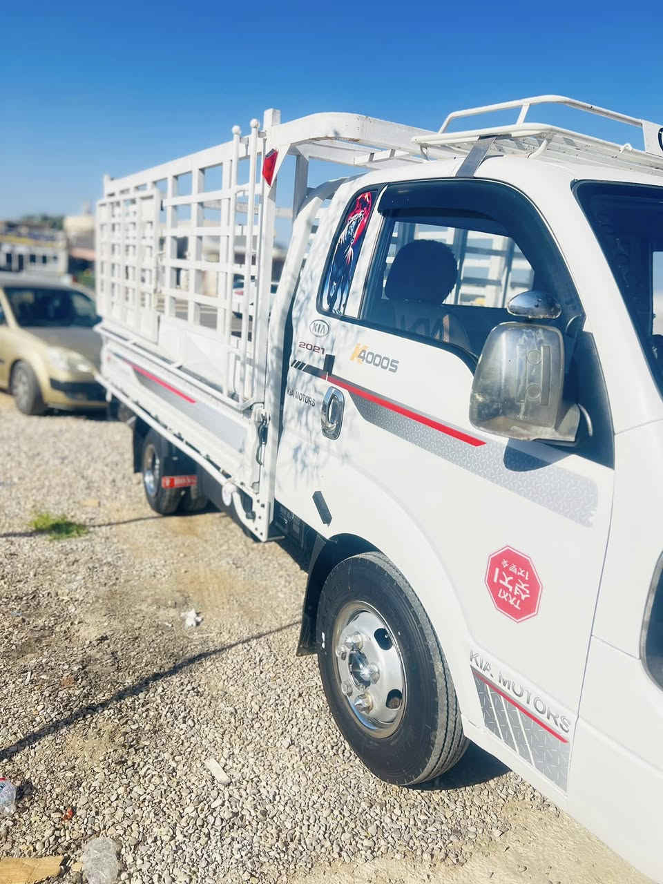 السلام عليكم ورحمة الله وبركاته 

للبيع

كيا فحل &2021 

مكلف ب النشر 

صاحب السياره & ‭0771 825 0811‬
