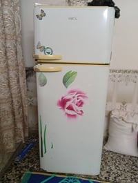 ثلاجة فستل • شغالة • كبيرة