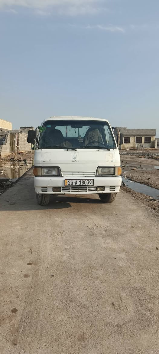 سلام عليكم كيا بنجو للبيع موديل 94 كفاله عامة محرك لا تبخير لا تنقيص  سياره نضيفة السعر 55 وبيها مجال عنوان بغداد النهروان ***********
