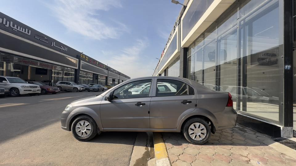 � للبيع سيارة
AVEO اڤيو 
📍 المكان: الموصل جانب الأيسر – معرض الجديدة ( آغا ) AL-AGHA للسيارات

🔹 الموديل: 2009
🔹 اللون: Silver رصاصي ‏
🔹 الگير: أوتوماتيك
🔹 المحرك: ممتاز
🔹 الماشي: رقم جديد (مو مستعمل)
🔹 الحالة: السيارة نظيفة وجاهزة للفحص
🔹 الاستعمال: شخصي
🔹 الأوراق: كاملة
🔹 الملاحظات: ما تحتاج أي صرف، بس تركب وتمشي

✅ الفحص على راحتك
✅ السعر بالتقسيط : مقدمة 4700$ بل شهر 300$ 

📞 رقم الهاتف : 
*********** / ***********

📲 اتصال أو واتساب

✨ فرصة ما تتعوّض، السيارة مرتبة وتستاهل …
